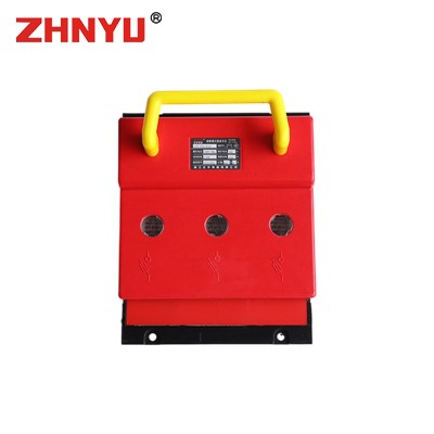 Fuse switch disconnector HR6-630-3